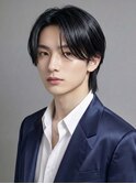 【黒髪×ニュアンスウルフ】で漂う、大人の色気とアンニュイ感