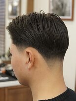 ザ チョップ ショップ ハラジュク(THE CHOP SHOP HARAJUKU)&nbsp;原宿渋谷理容室テーパーフェードカットメンズセンターパート
