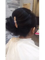 レヴィーマム(Revie mum)&nbsp;結婚式・2次会・イベント・着物なんでも合うまとめ髪ヘアセット