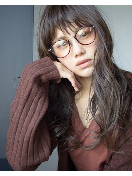 リコ ヘアアンドリラクゼーション 一宮店(LICO HAIR&RELAXATION) ぬけ感たっぷり♪アッシュグレーカラーゆるウェーブスタイル