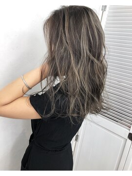 ルーフ 町田店(LUFE) 【LUFE町田】ナチュラルコントラストハイライト担当三宅