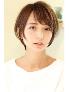 レウナ 外苑前(Reuna) 【30代40代50代】カットで決まる大人可愛いひし形ショート