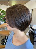 大人キレイすっきり奥行きショート透け感バング襟足耳かけ
