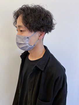 レフ(LEF) 【オダオススメ！】センターパート×無造作スパイラル