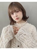 外ハネボブ　ベージュカラー　切りっぱなしボブ　草加