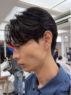 オーシャントーキョー ウエスト 心斎橋(OCEAN TOKYO WEST) 韓国ヘアカルマパーマカルマバングセンターパート黒髪ウルフ