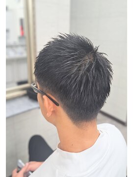 ノミネーション(Nomination) 刈り上げベリーショート