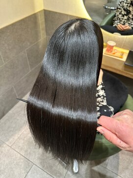 セントラル 三宮店(central) 【神戸三宮】黒髪ボブルフネビージュ小顔ワンレン
