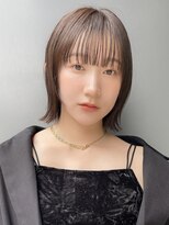 トルネード(TORNADO)&nbsp;面長 外ハネ 切りっぱなしボブM20251005