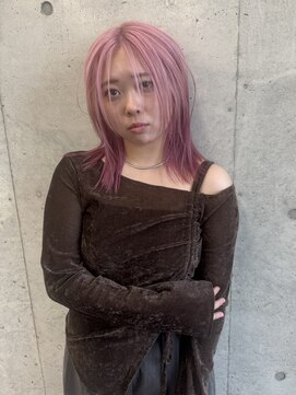 ローレン(Lolen.) 薄めピンクと濃いめピンクのグラデーションカラー