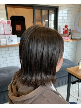 カシア cassia hair dressing salon 外ハネスタイル