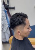 大人の色気パーマ×スキンフェード