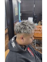 クラウン(CROWN) ホワイトメッシュ×ツイストパーマ