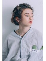 ハニーマスタード(HONEY MUSTARD)&nbsp;クセ風ショートのアレンジハイライトで動きプラス