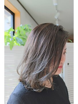 フェリエ(Ferie) ハイライトブルージュ