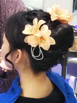モア アヴァンセ 成人式ヘアセット
