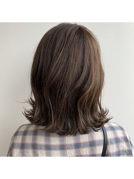 美容室 アイディー i-dee 柔らかいブラウンベージュ