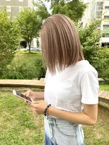ワンスタイル(One style) milk tea beige（切りっぱなしボブ）