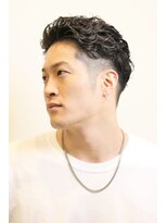 フランクスバーバー アンド ビアークラブ(FRANK'S BARBER and BEER CLUB) サイドフェードツーブロックネープレス宮城リョータ風パーマ I