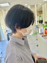 ホワイトストーン WHITE STONE 熊本丸みショートお手入れ簡単30代ヘアスタイル