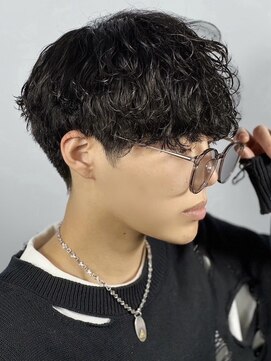 ヒロギンザバーバーショップ 神楽坂店(HIRO GINZA BARBER SHOP) ツイストスパイはパーマ