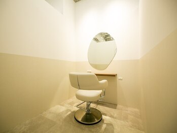 サロウィン 名古屋栄Suite店(SALOWIN)の写真/一人一人のお客様を大切に丁寧なカウンセリングと高技術でご提案！全席半個室の空間で極上サロンTIME☆