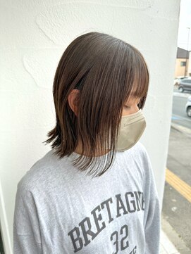 プリームヘアーホワイト(Pleame hair WHITE) 切りっぱなしミデ