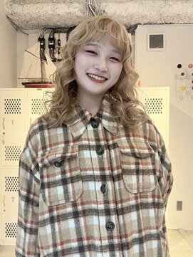 スリー(three) milk tea beige