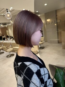 ミズチャーム(Ms.CHARM) 透明感グレージュ×ミニボブ