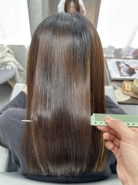 ランプシー(Lampsi) 年齢と共に変化する髪に上質な艶を【大人の髪質改善ストレート】