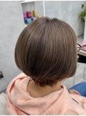 白髪ぼかしハイライトブリーチミルクティーベージュ