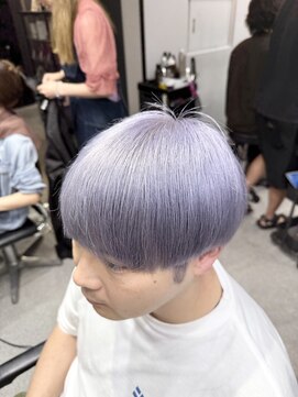 キリカ 新宿東口(KIRIKA) ホワイトラベンダー/ブリーチカラー/メンズ/艶感/淡い系