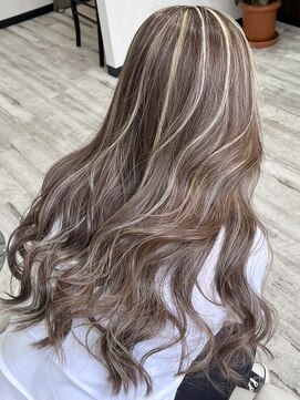 ベルヘアーデザイン 堺東(Belle hair Design) ハイライトレイヤーカット韓国風イルミナカラーオリーブ堺東