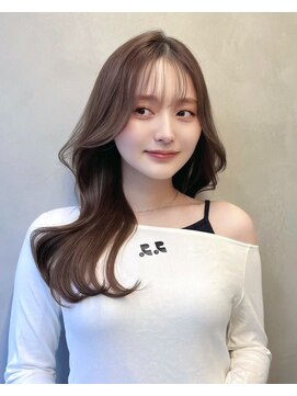 グロー オオミヤ アネックス 大宮(GLROW OMIYA ANNEX) くびれヘアセット柔らかブラウンカラーシースルーバング