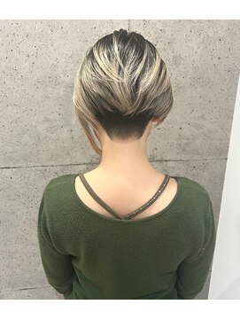 イロ プラス 南田宮店(iro+) 『katsuya』デザインカットカラー