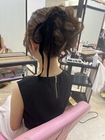 ジェンダー(GENDER)&nbsp;高めアップヘア♪ Q4