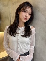アイユー(ii+U) 大人上品レイヤーカット オリーブグレージュ 髪質改善