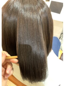 ジーナ 梅田(Zina) 【Zina 梅田】　髪質改善★ナチュラルストレート