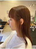ツヤあるレッドオレンジとパッツン