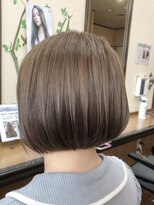 ココ(CO_CO) 陰影　立体　束間　シンプルボブ