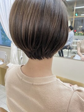 マロウ(mallow) 《花屋併設》ボブウルフ/ニュアンスカラー/アッシュブラウン