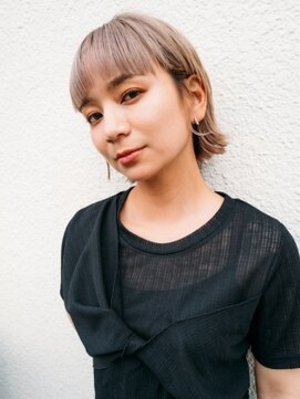 ヘアアンドリラクゼーション シャッセ(Hair&Relaxation SASE) くびれハイトーンボブ