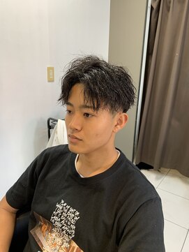 アイズ 海老名(AIZU) ツイストパーマツイストスパイラルパーマフェードカットショート