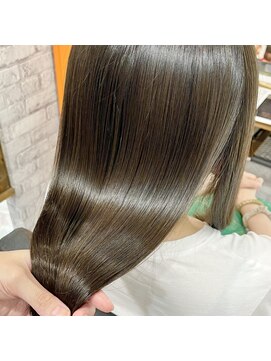 ベルポ(Bellpo) －5歳♪うる艶髪質改善トリートメント/30代40代50代/髪質改善