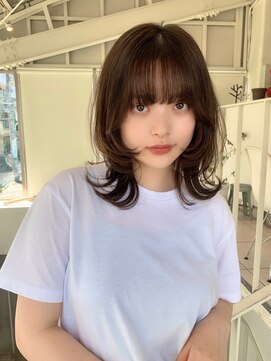 アクアオモテサンドウ(ACQUA omotesando) ◇小顔になれるミディアムウルフ