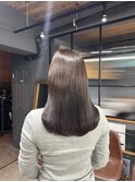 シンプルなのに洗練された透明感カラー／髪質改善トリートメント