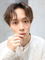 ルーツ(ROOTS)&nbsp;ニュアンスシャドウパーマでつくるに人気のセンターパート