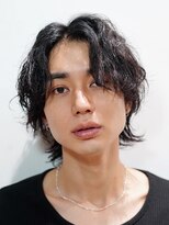 ライラ(Lyla)&nbsp;前上がりスパイラルミディ　ミルクバーム　スパイラル