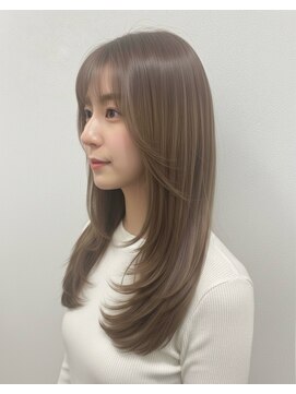 エールバイボヌール(Ere by Bonheur) レイヤーカット/透明感ベージュカラー