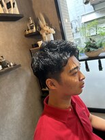 トニコ(toniko)&nbsp;ピンパーマ×ベリーショート×アップバング×ビジネスヘア